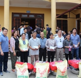 Chuyến từ thiện của Vĩnh Hưng JSC tại thị xã Nghĩa Lộ- tỉnh Yên Bái - VĨNH HƯNG JSC