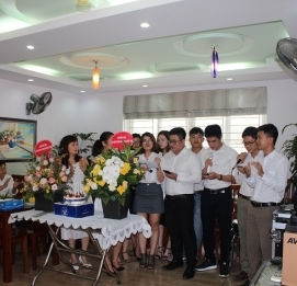 Vĩnh Hưng kỷ niệm ngày Doanh nhân Việt Nam 13/10/2017 - VĨNH HƯNG JSC