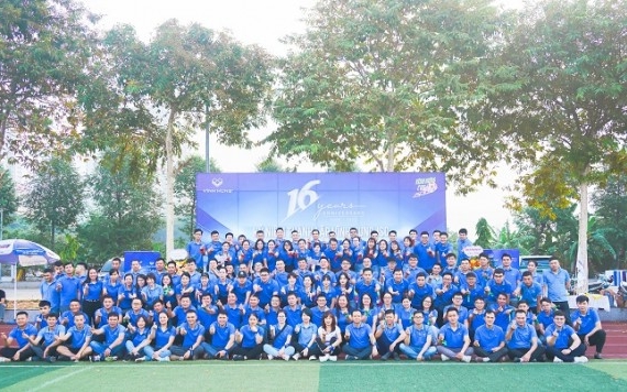 Vĩnh Hưng đón sinh nhật tuổi 16 - VĨNH HƯNG JSC