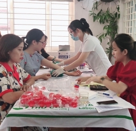 Vĩnh Hưng tổ chức khám sức khỏe định kì cho CBNV - VĨNH HƯNG JSC