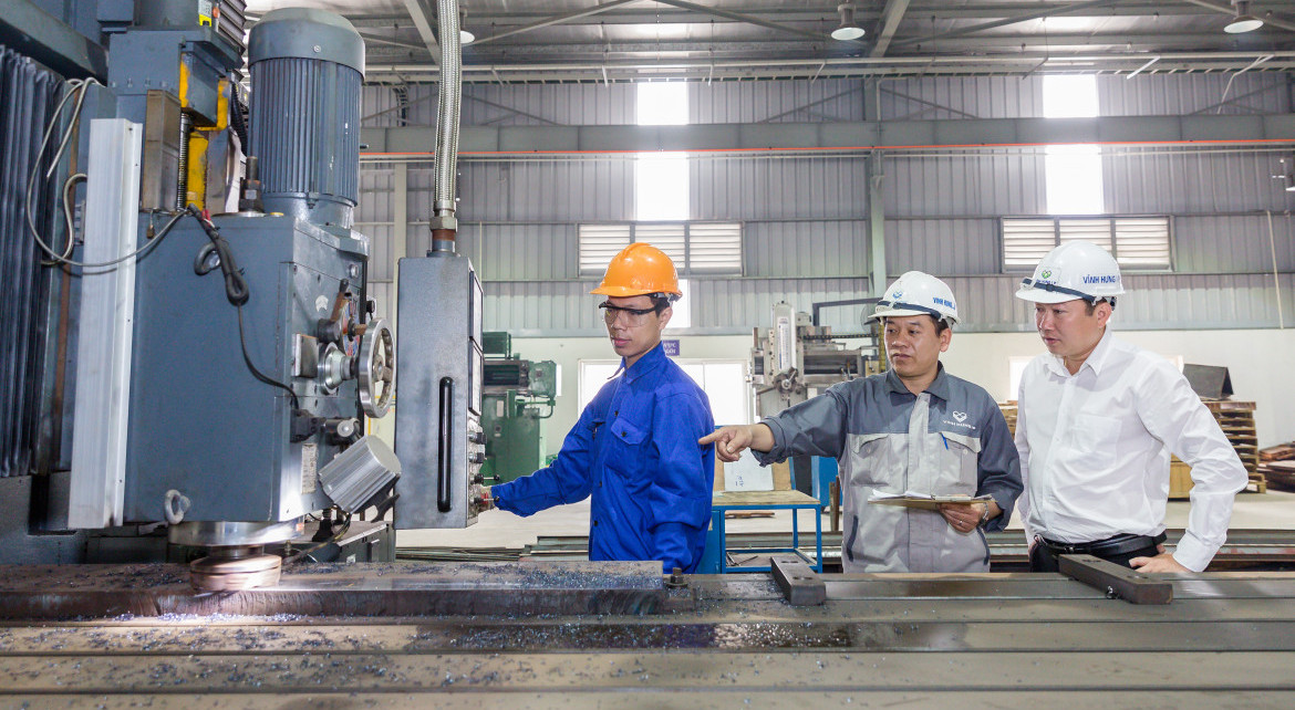 Tập thể CBNV VHIP - VĨNH HƯNG JSC