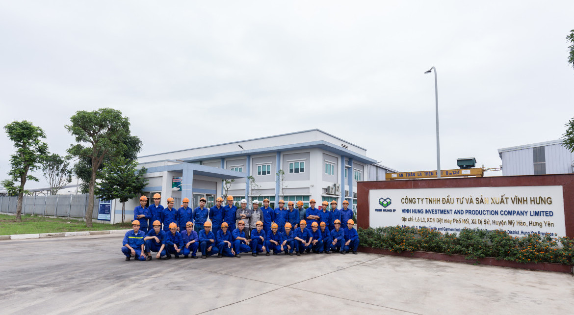 Tập thể CBNV VHIP - VĨNH HƯNG JSC