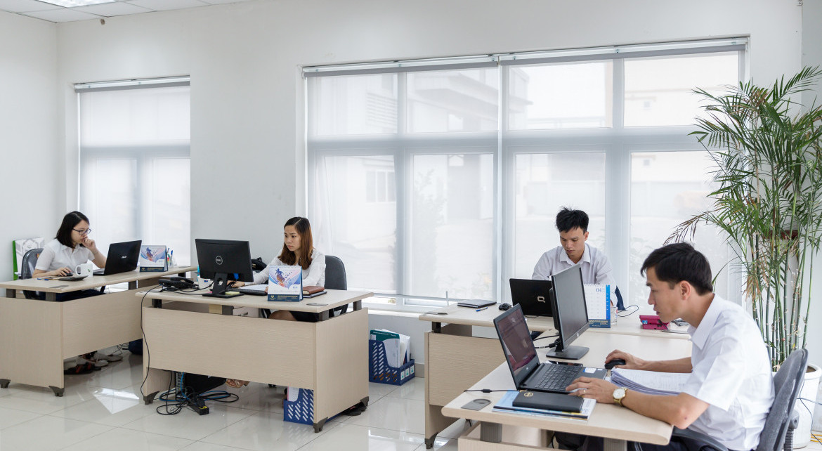 Tập thể CBNV VHIP - VĨNH HƯNG JSC