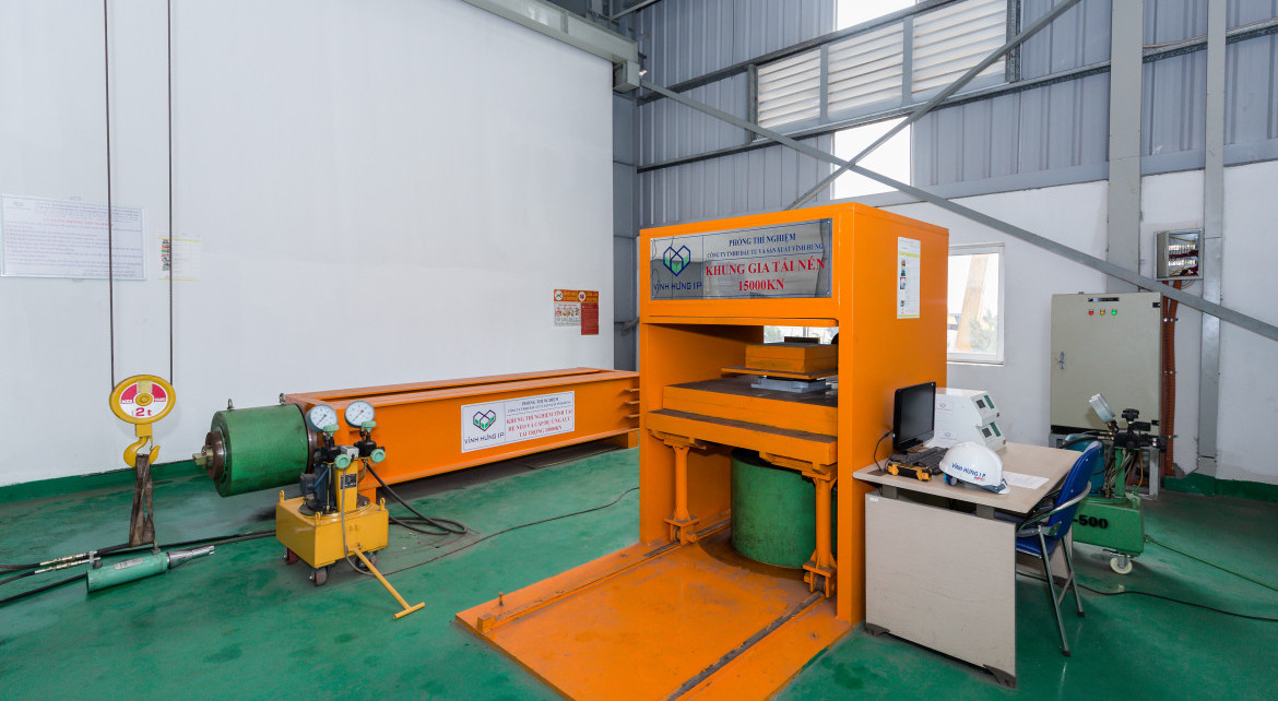 Tập thể CBNV VHIP - VĨNH HƯNG JSC