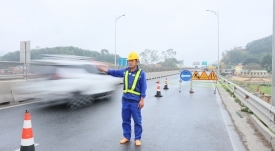 VĨNH HƯNG LẮP ĐẶT TƯỜNG CHỐNG ỒN TẠI MAI SƠN - QL45 - VĨNH HƯNG JSC