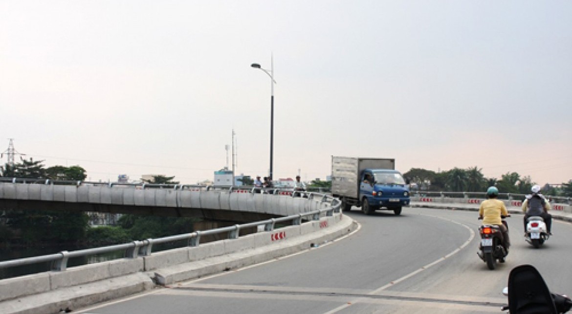 Cầu Nguyễn Văn Cừ - VĨNH HƯNG JSC