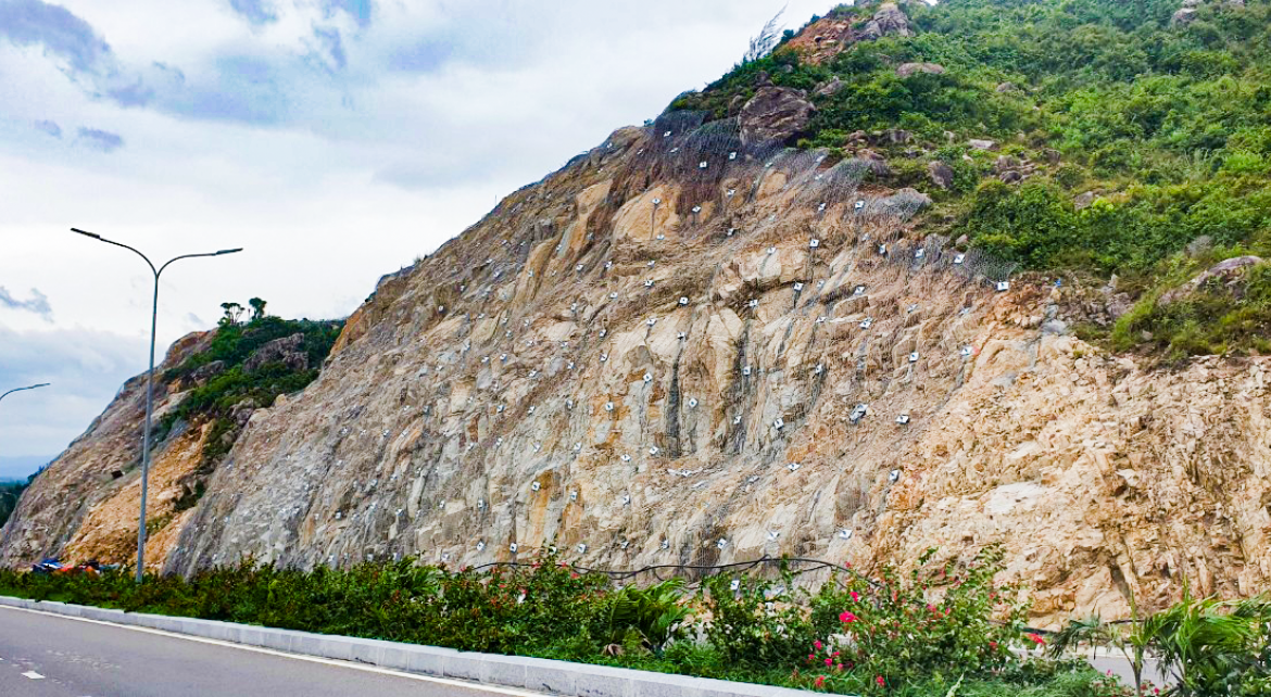 Dự án đường ven biển (DT 639) Đoạn Cát Tiến - Đề Gi - VĨNH HƯNG JSC