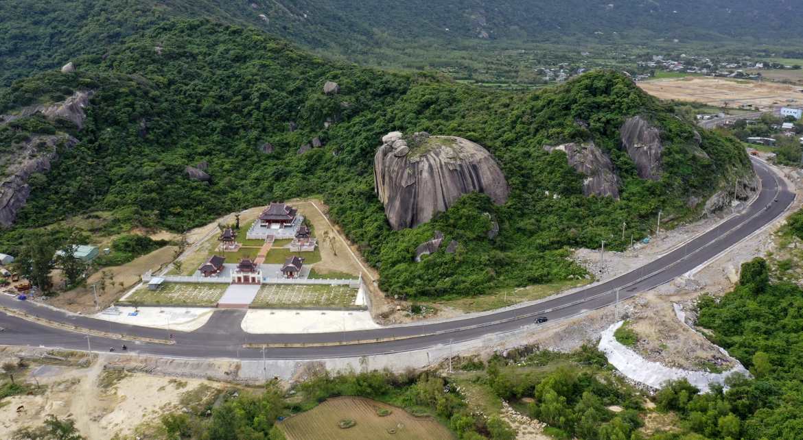 Dự án đường ven biển (DT 639) Đoạn Cát Tiến - Đề Gi - VĨNH HƯNG JSC