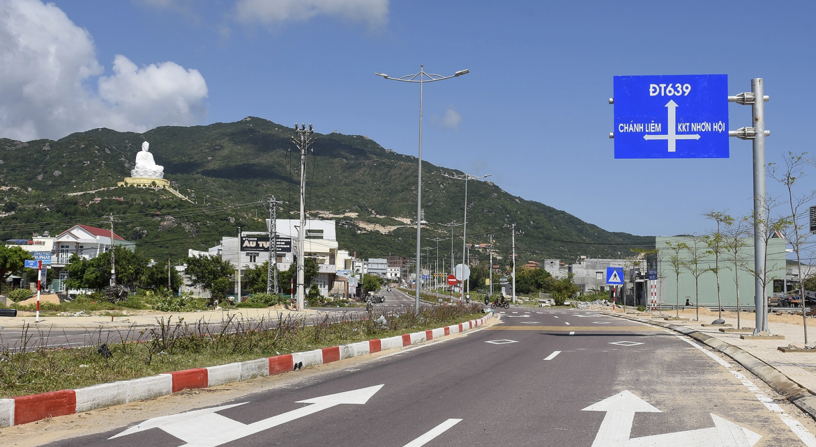 Dự án đường ven biển (DT 639) Đoạn Cát Tiến - Đề Gi - VĨNH HƯNG JSC