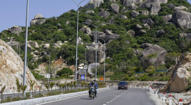 Dự án đường ven biển (DT 639) Đoạn Cát Tiến - Đề Gi - VĨNH HƯNG JSC