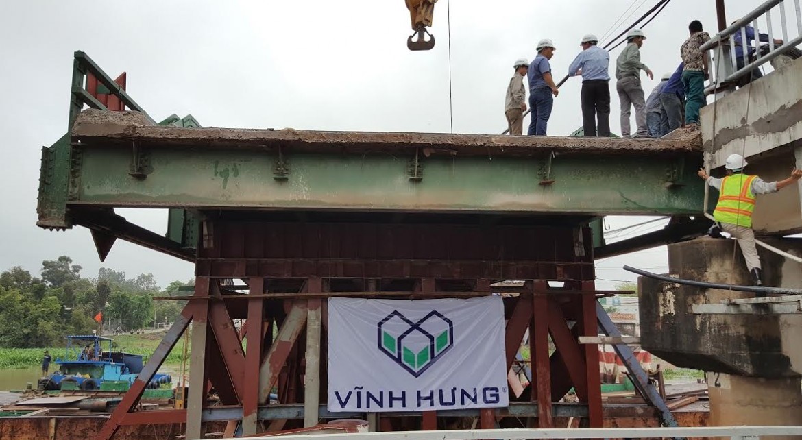 Thi công sửa chữa cầu Mộc Hóa - Ô Chát - VĨNH HƯNG JSC