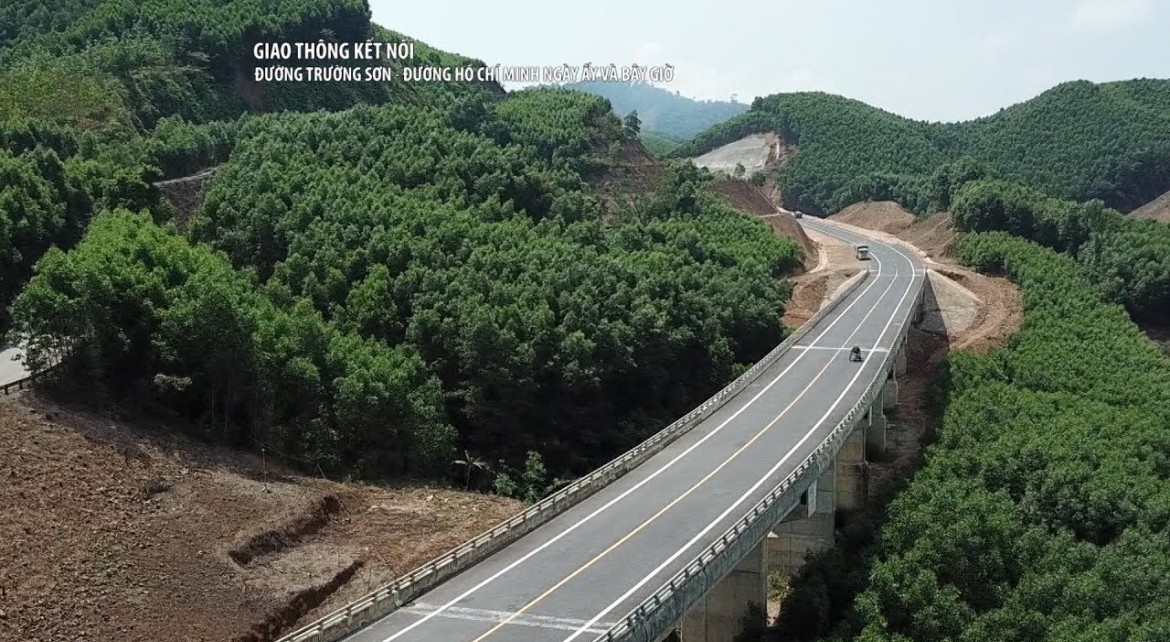 Đường Hồ Chí Minh - VĨNH HƯNG JSC