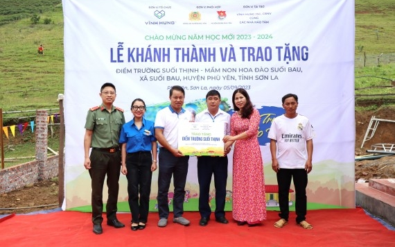 Vinh Hung khánh thành điểm trường Suối Thịnh, Sơn La - VĨNH HƯNG JSC