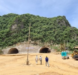 Cao tốc Mai Sơn – Quốc lộ 45 đẩy nhanh tiến độ thi công - VĨNH HƯNG JSC