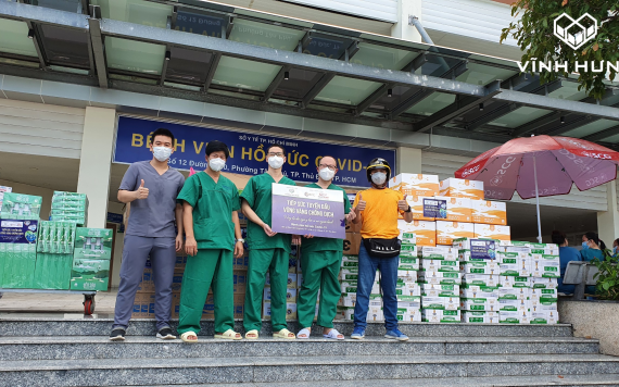 “TIẾP SỨC TUYẾN ĐẦU, VỮNG VÀNG CHỐNG DỊCH” - VĨNH HƯNG JSC