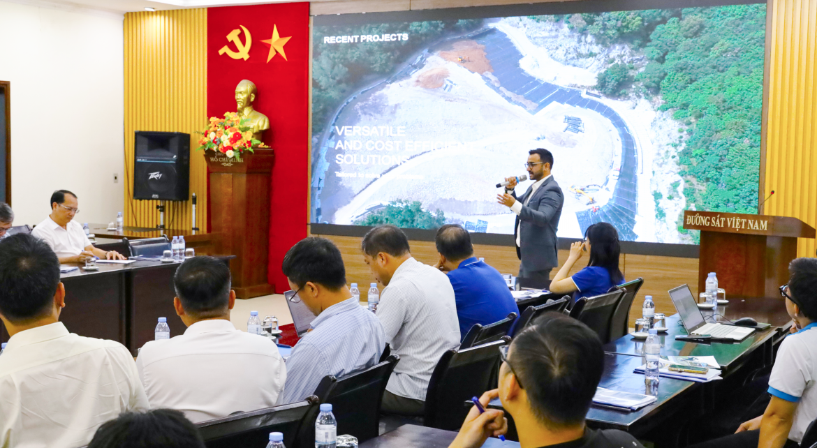 GIẢI PHÁP TRÁNH ĐÁ LỞ - ĐÁ RƠI CHO HỆ THỐNG ĐƯỜNG SẮT - VĨNH HƯNG JSC