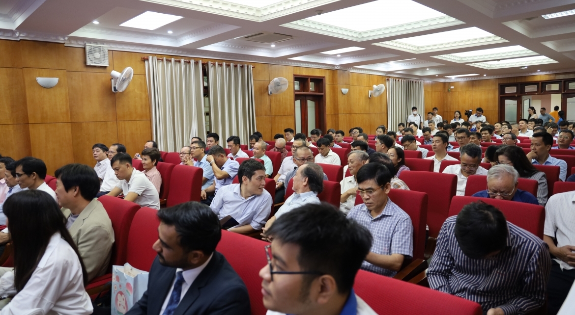 Phòng tránh trượt bờ dốc cao trên đường giao thông vùng - VĨNH HƯNG JSC