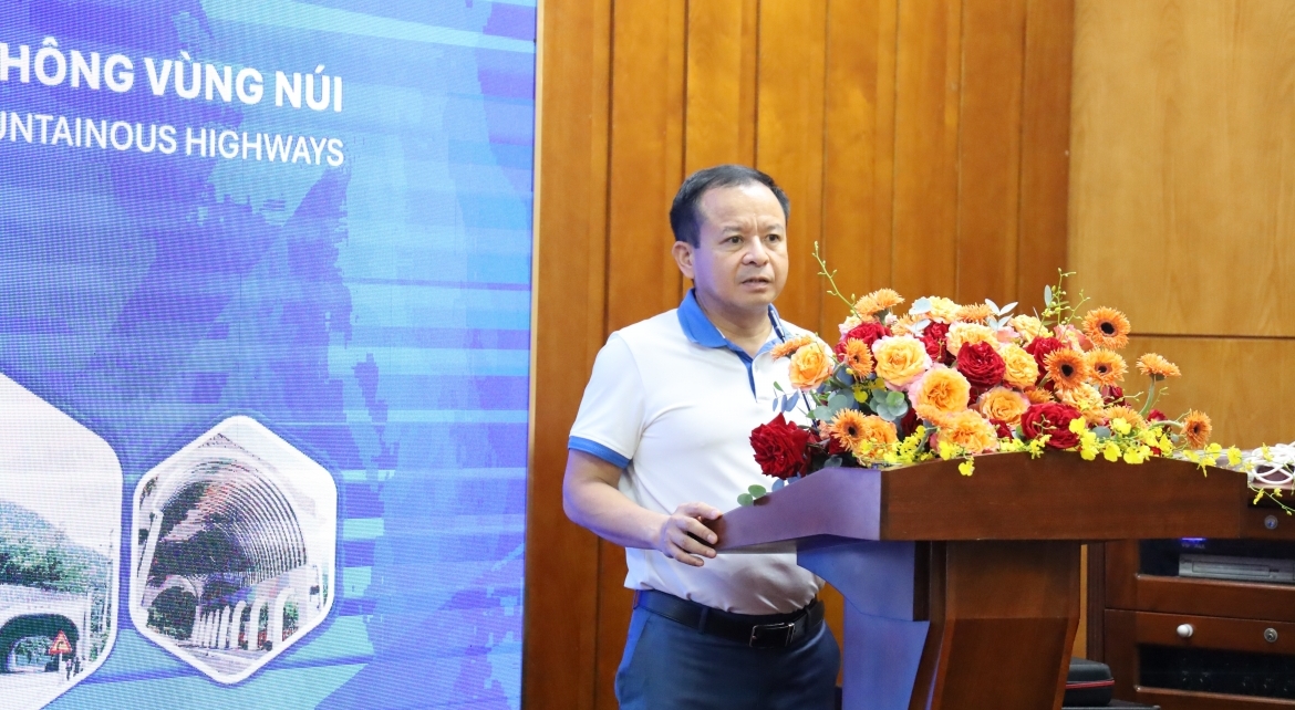 Phòng tránh trượt bờ dốc cao trên đường giao thông vùng - VĨNH HƯNG JSC