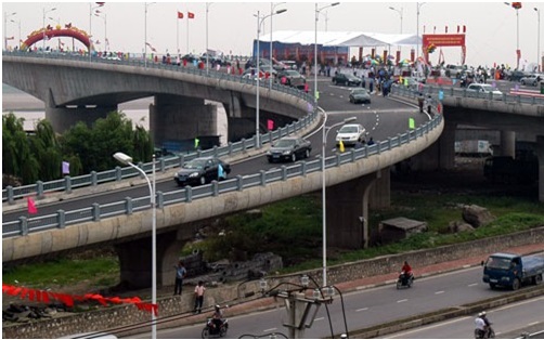 H&agrave; Nội duyệt đường tr&ecirc;n cao, Vingroup được hai dự &aacute;n lớn